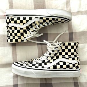 Vans Women’s 8.5/Men’s 7 Off White Checkered Sk8 Hi - Practically New